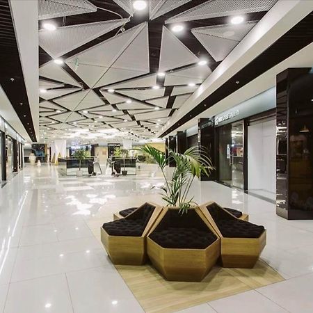 Hotel Platinia クルージュ＝ナポカ エクステリア 写真 The interior of the mall