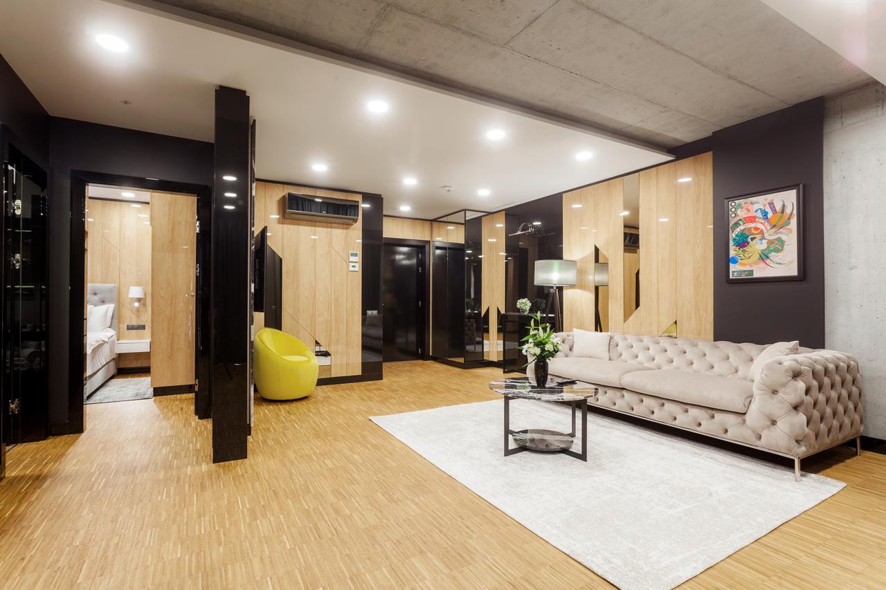Hotel Platinia クルージュ＝ナポカ エクステリア 写真 A suite at the Mandarin Oriental, Munich
